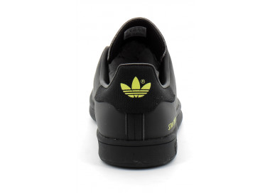 adidas chaussure stan smith noir fluo jaune h00326---- 100,00 €