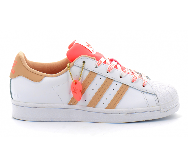 Superstar blanche rose online