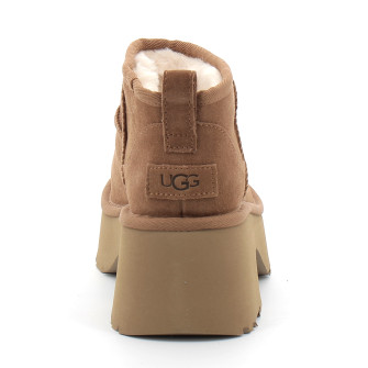 Botte pour femme Classic Ultra Mini New Heights chestnut 1158311-che