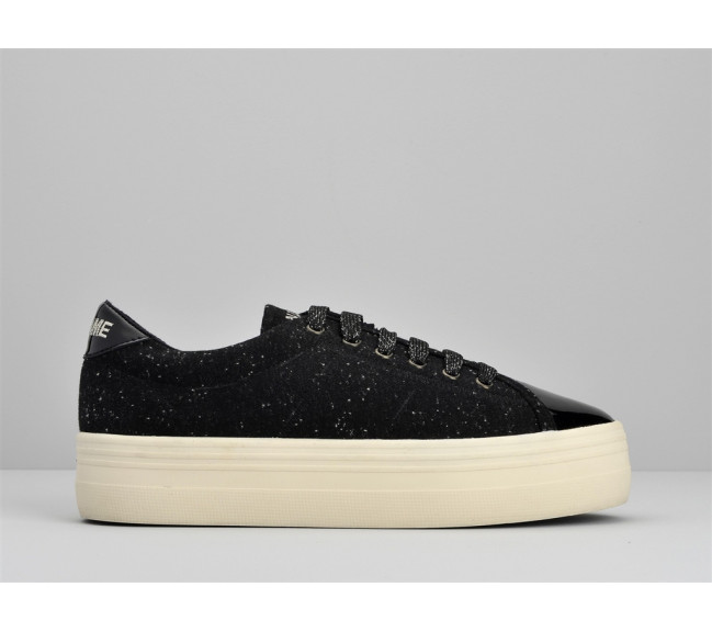 no name shoes scratch